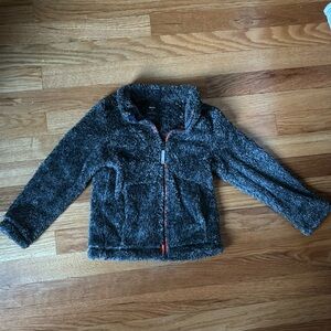 4T grey toddler fleece. Never worn.